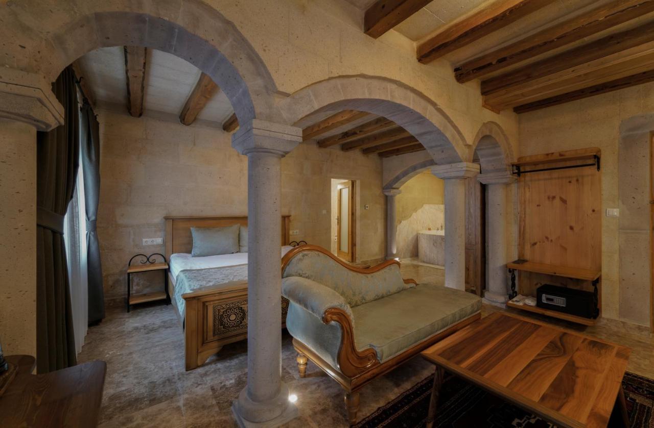 Cratus Stone Palace 괴레메 외부 사진