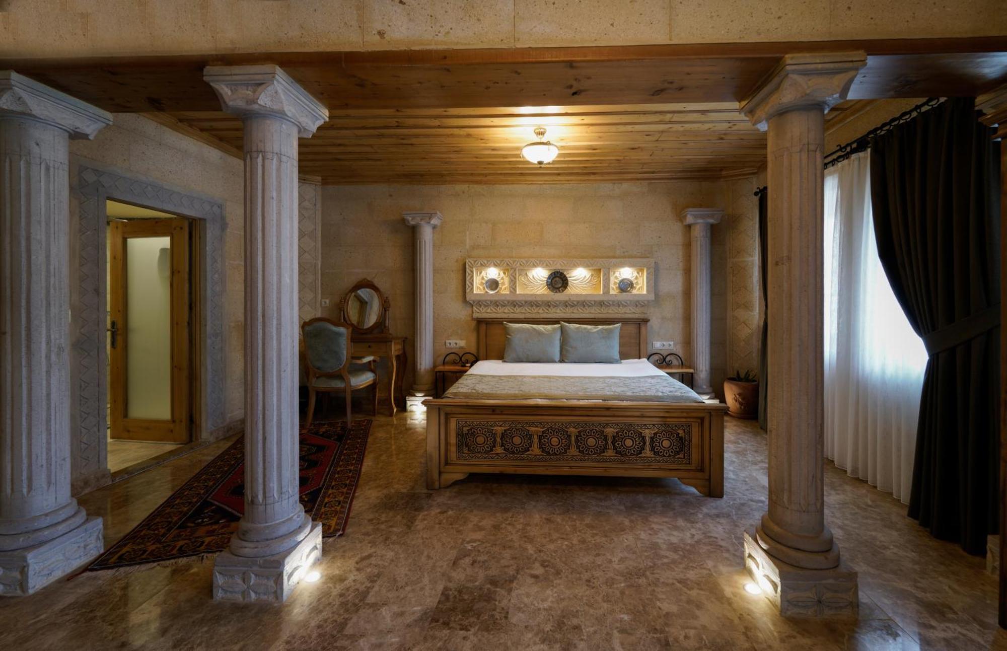 Cratus Stone Palace 괴레메 외부 사진
